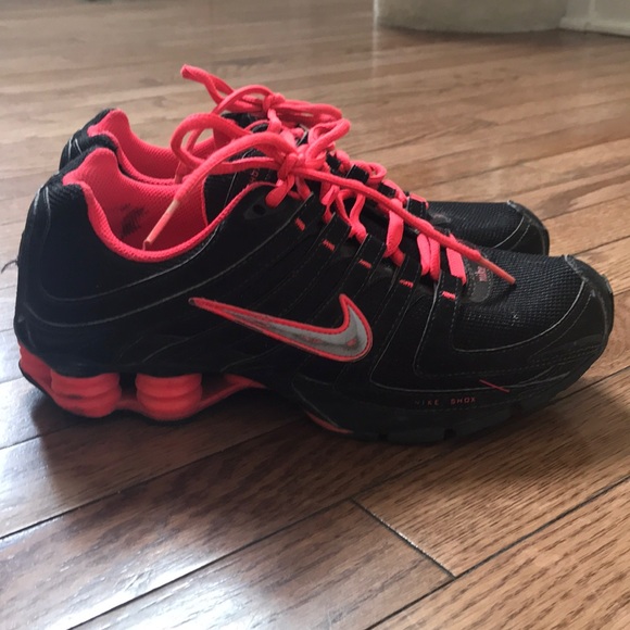 Nike Shoes - Nike Shox